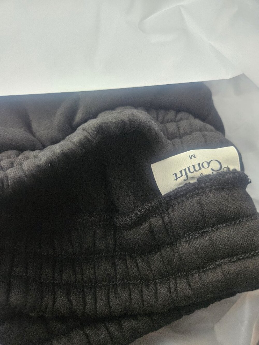 Comfrt Signature Sweatpants in Onyx Black - Picture 4 of 8